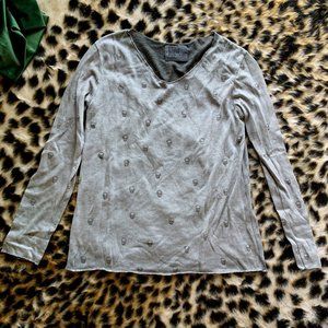 FREE for HUMANITY. Small Silver Skull Knit.